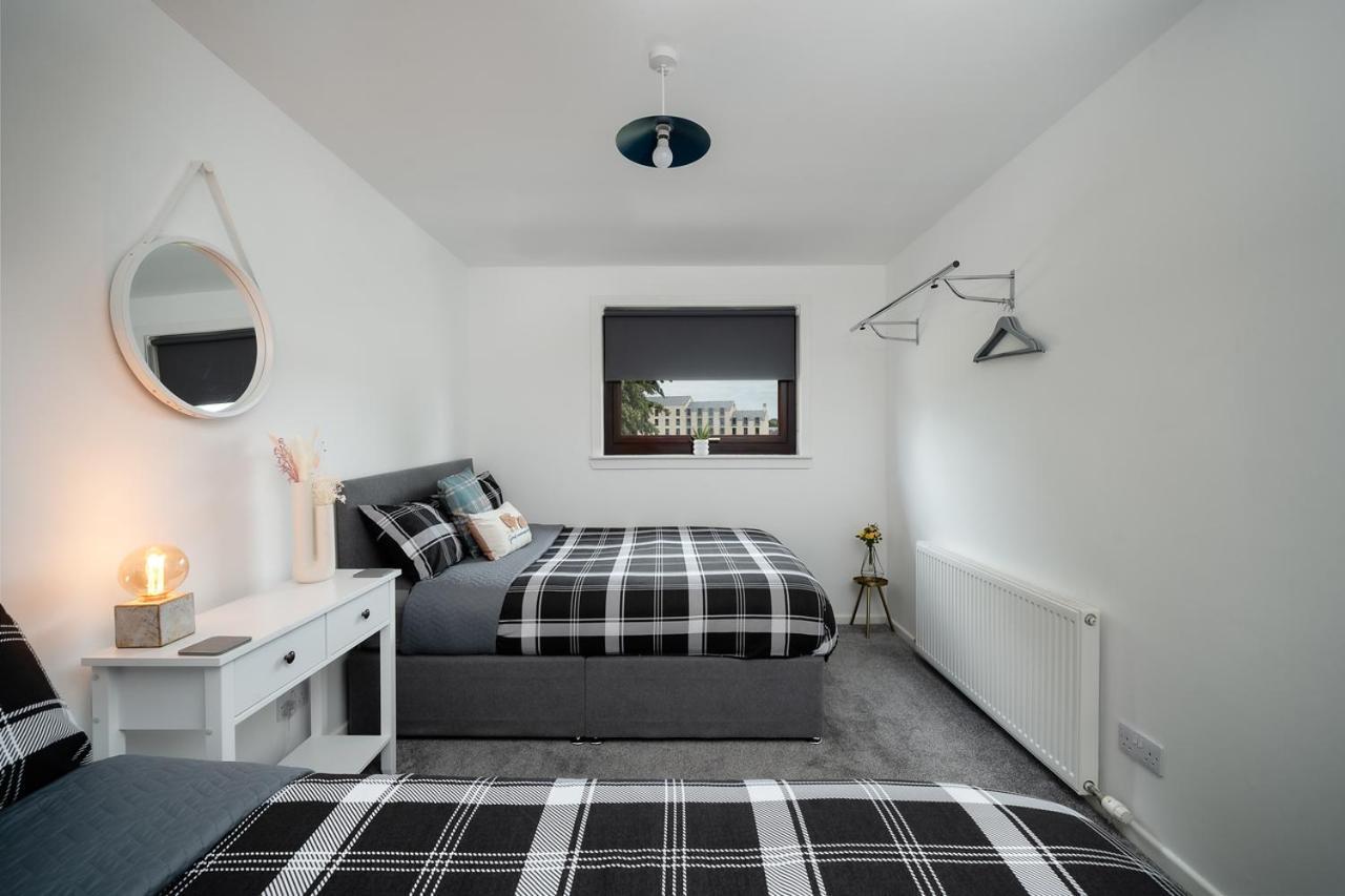 Ness Riverfront Holiday Home - City Centre Инвернес Екстериор снимка