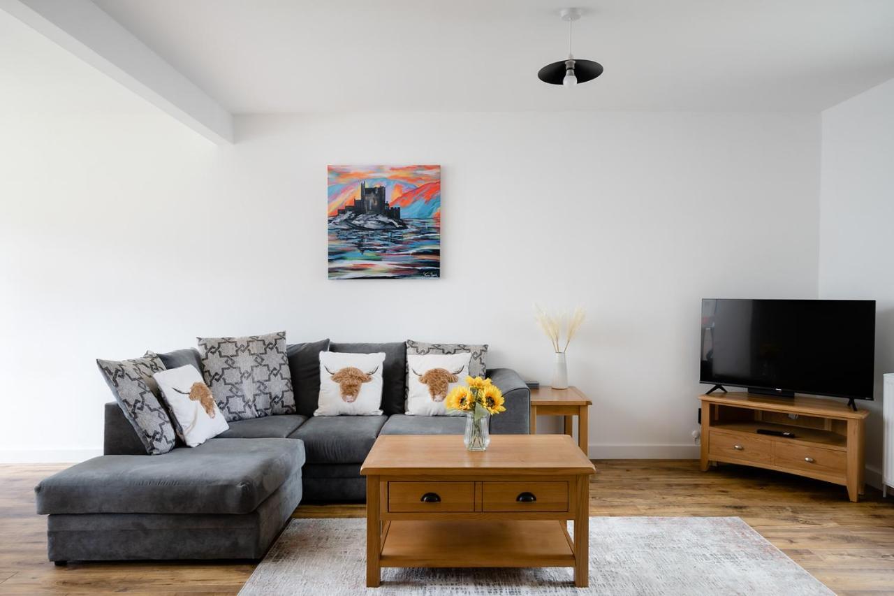 Ness Riverfront Holiday Home - City Centre Инвернес Екстериор снимка